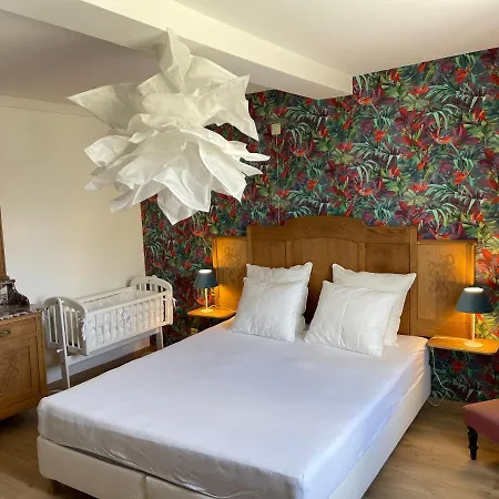 Les Pimprenelles Holiday home Beauraing